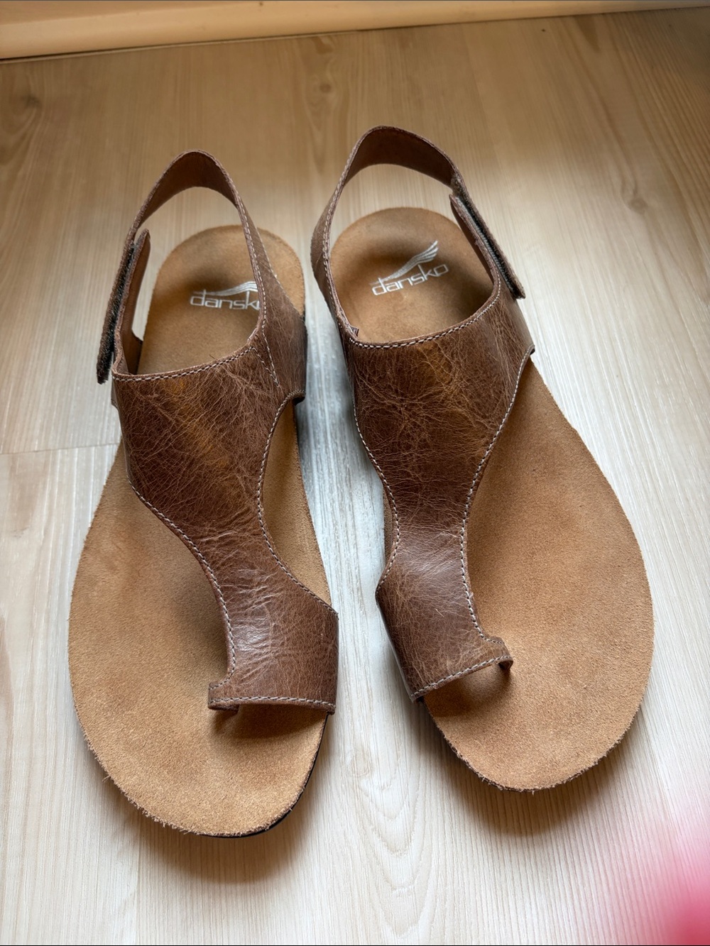 Women’s Dansko Tan Toe-Loop Slingback Sandals